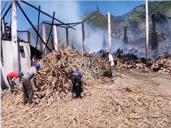 Desolación en Linares: trapiche se incendió, producción panelera se perdió y 40 familias quedaron a la deriva