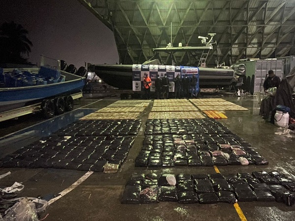 Otro millonario cargamento de droga cayó en aguas del Pacifico, llevaban más de tonelada y media de coca