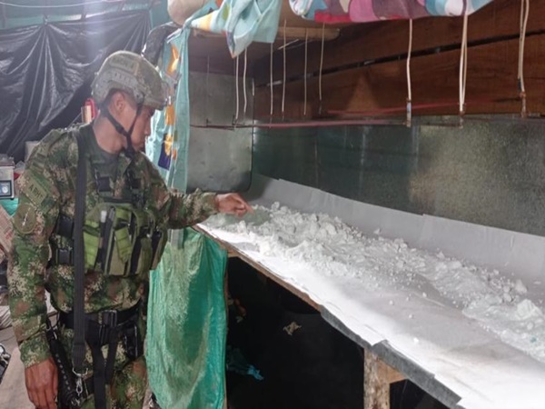 Otro golpe al narcotráfico: ahora destruyeron laboratorio en Cumbitara que producía 4 toneladas de droga