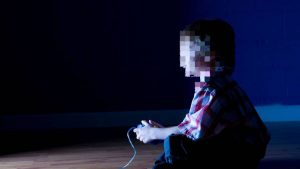Video games, if there is addiction affects mental and physical health and the relationship between people