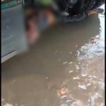 El hombre fue arrastrado por el arroyo y terminó debajo de una volqueta, no pudo salir, en Barranquilla