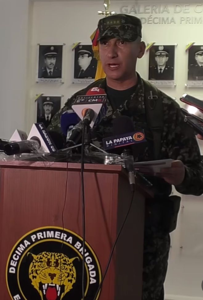  General Luis Mauricio Ospina Gutiérrez, Comandante del Ejército Nacional, confirmando los hechos. Foto: Ejército. 