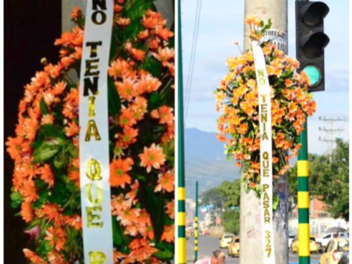 Las 'coronas de flores' fúnebres que amanecieron en varias zonas de Cali